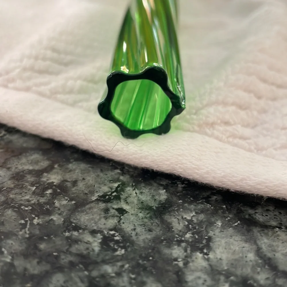 Elephant Foot‎ 11” Bud Vase Elegant Twisted Green Ribbed Neck Vintage Glass